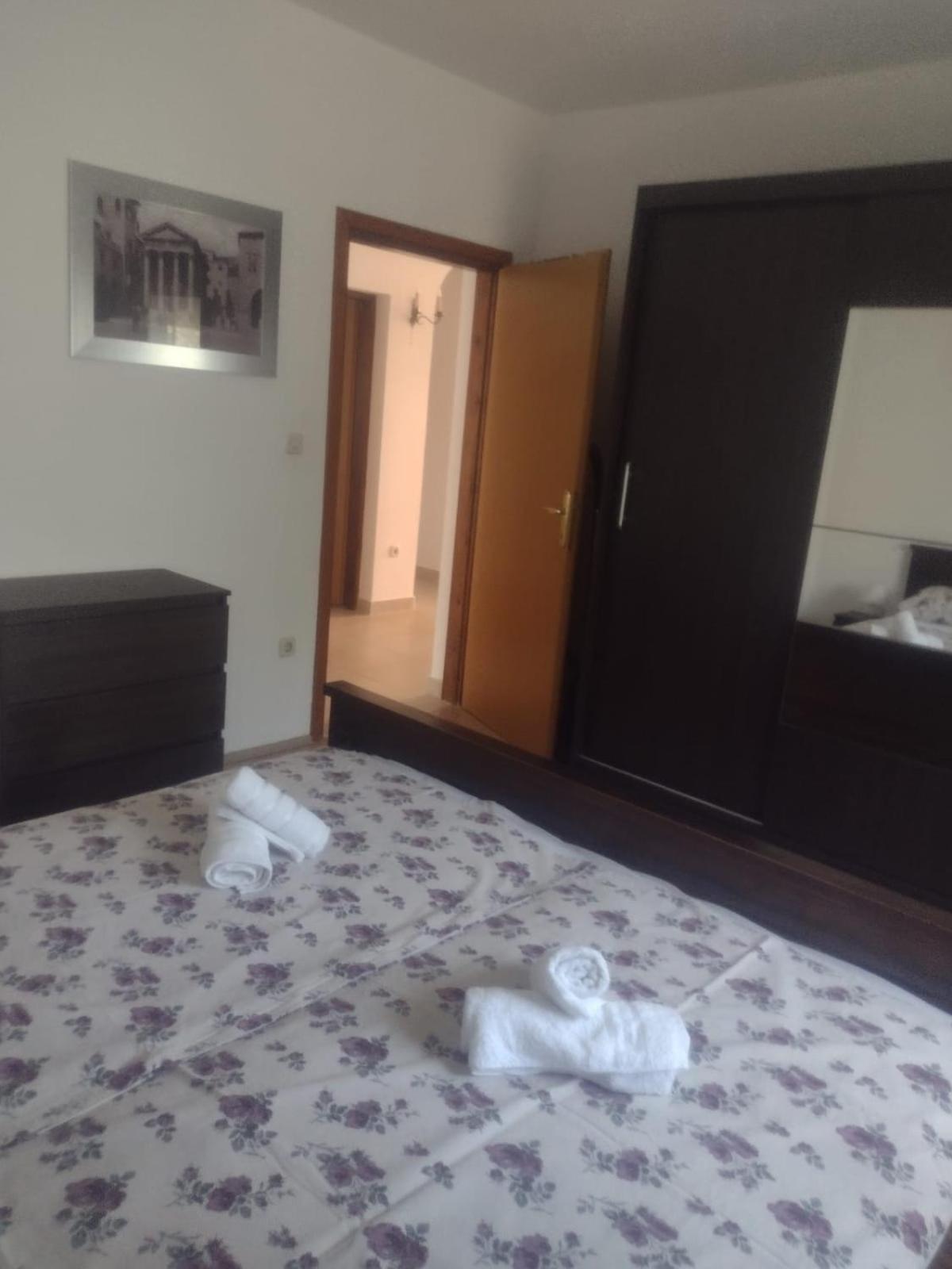Spacious Apartment With Parking&Garden Marčana 部屋 写真